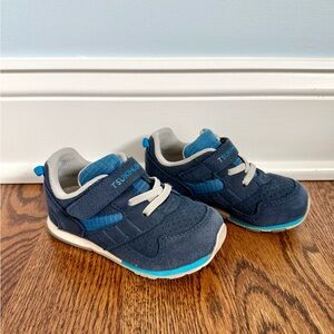 Tsukihoshi Kids Blue Sneakers. Size 8.